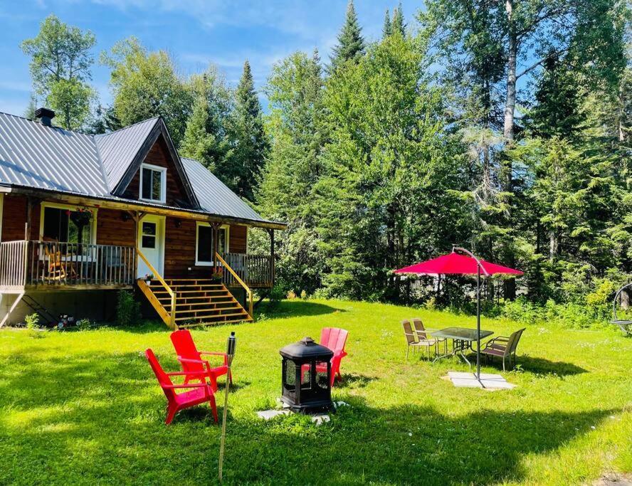 Chalet Riviere - Bord De Riviere - Romantique Saint-Alexis-des-Monts Exterior photo